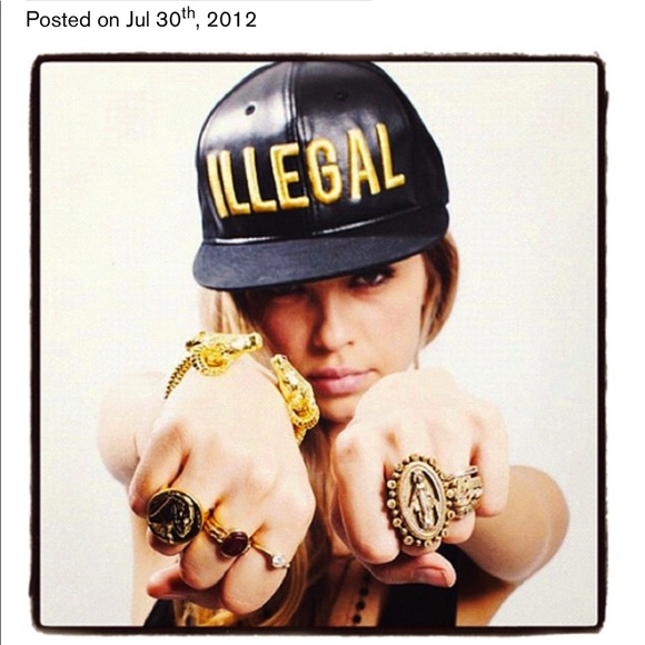 limited edition black scale ILLEGAL x fools gold - Picture 8 of 8